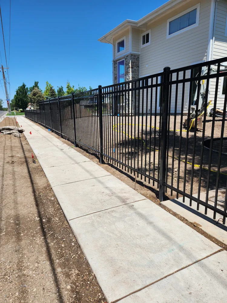 ALUMINUM FENCING